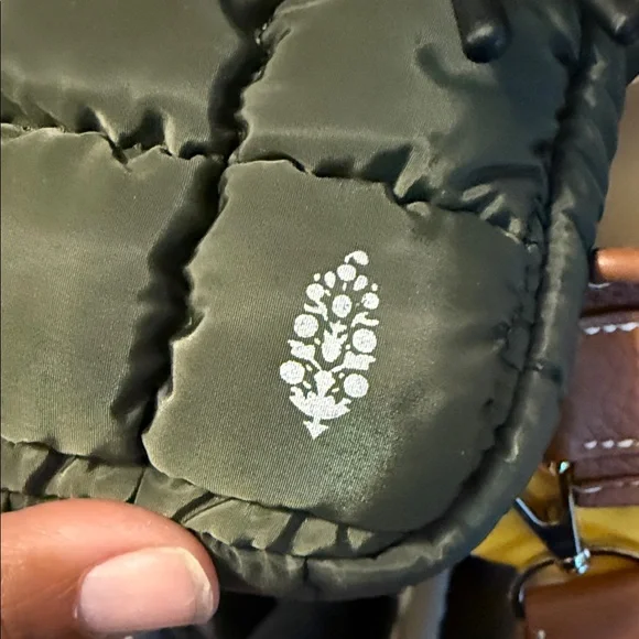 FP Movement Olive Green Quilted Pouch - Picture 4 of 4